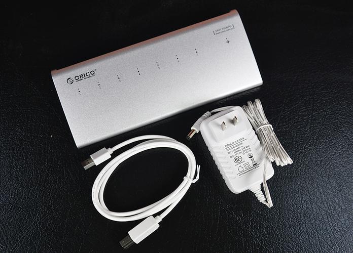 高效擴(kuò)展，格調(diào)滿分——七口USB HUB的美學(xué)與實(shí)力